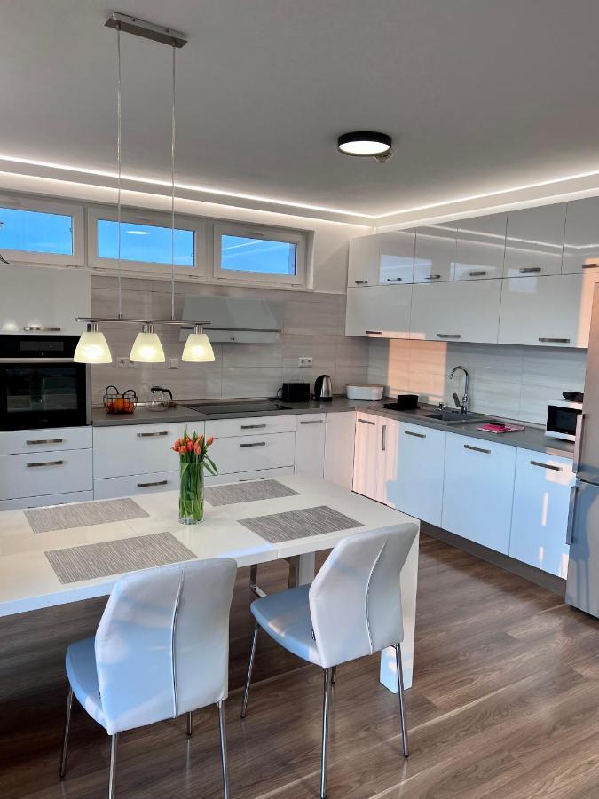 Monte Amnis Kosice Apartment Bagian luar foto